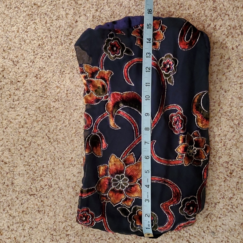 Gorgeous Velvety Cowl Scarf - Picture 7 of 10